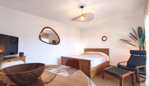 Studio Apartment