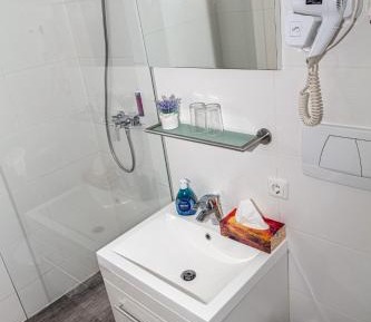 Studio Apartment 3 beds with balcony