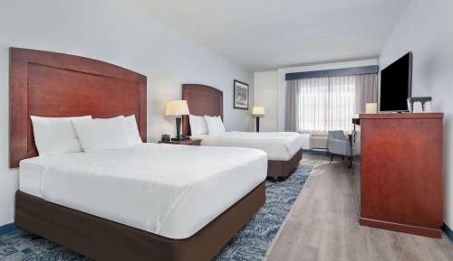 Queen Room with Two Queen Beds and Mobility/Hearing Access - Non-Smoking