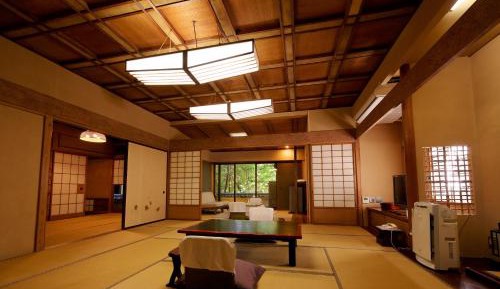 Japanese-Style Room