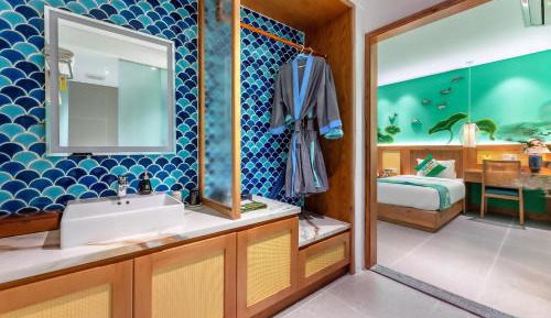 Grand Family Suite + an Airport Pick Up