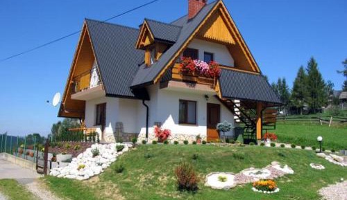 Apartment with Mountain View