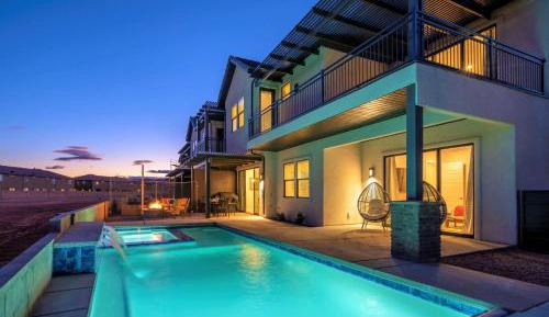 Five-Bedroom Holiday Home