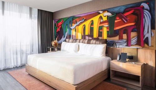 Superior Skyline King Room