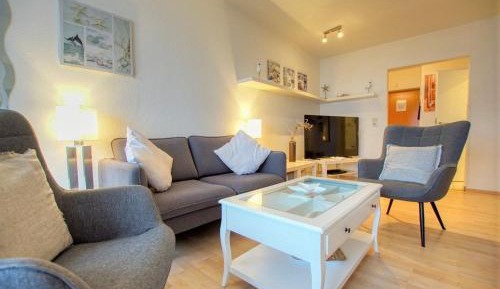 One-Bedroom Apartment with Sea View