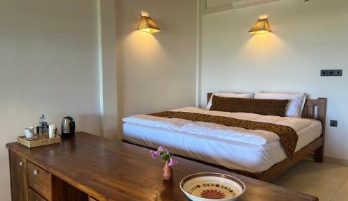 Deluxe Double Room with Balcony and Sea View