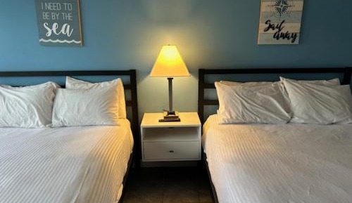 Standard Queen Room