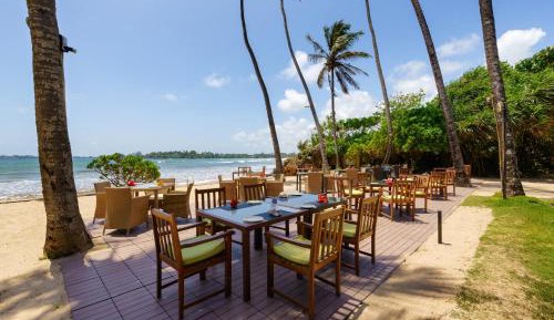 Deluxe Room Sea View with 10% off on selected wines