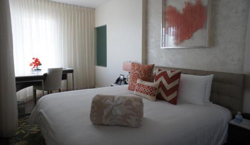 Superior Deluxe Suite