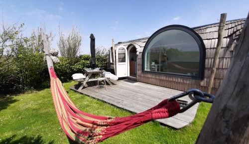 Cottage with Garden View