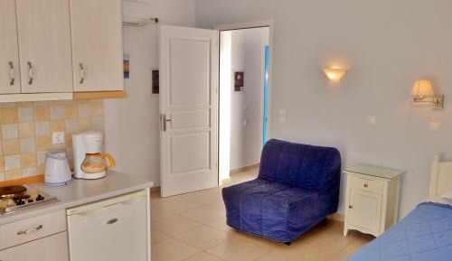 Deluxe Two Room  Apartment (3 Adults) 