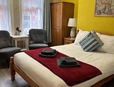 Double Room with Private Bathroom