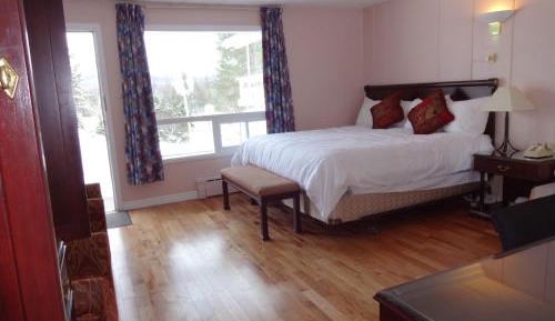 King Room with Spa Bath