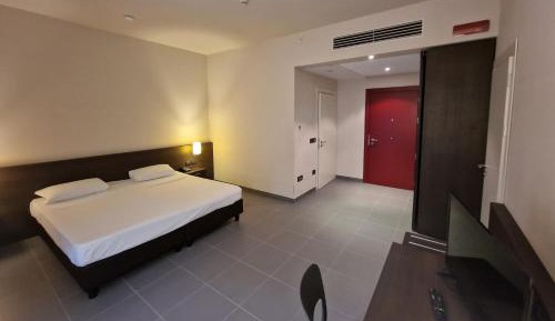 Standard King Room with Balcony