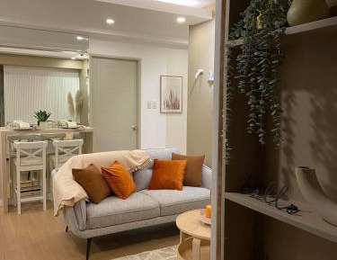 Deluxe Queen Suite