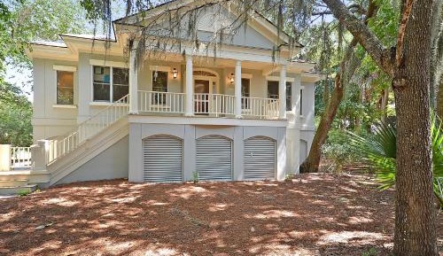 Four-Bedroom Holiday Home