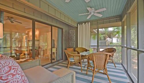 Three-Bedroom Holiday Home 
