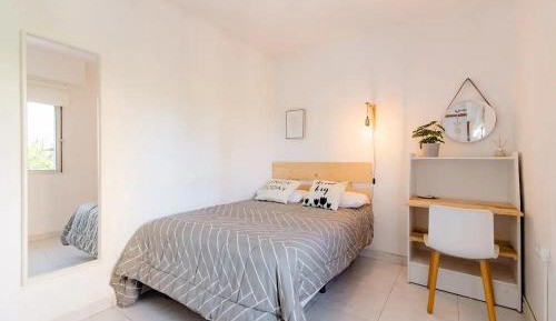Double Room with Shared Bathroom