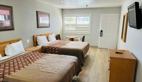 Queen Room with Two Queen Beds