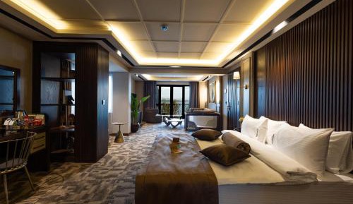 Queen Room with Sea View
