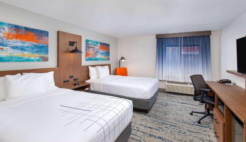 Deluxe Double Room with Two Double Beds - Non-Smoking