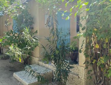 Bungalow with Garden View