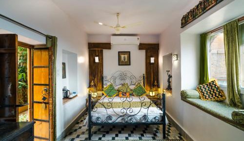 Queen Room with Balcony