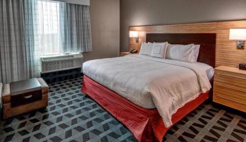1 Bedroom Suite, 1 Queen, Sofa bed