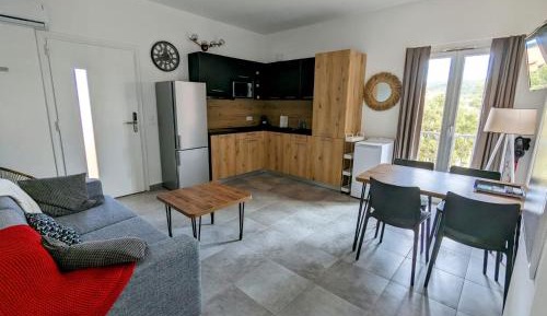 One bedroom apartment No. 12