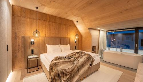 Suite with Sauna