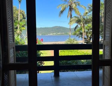 Deluxe Suite with Sea View
