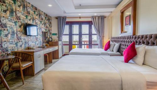 Deluxe Queen Room with Two Queen Beds