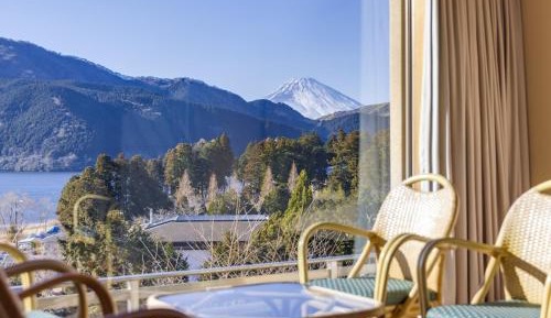 Japanese Style Twin-Bedded Room with Mt. Fuji & Lake View - Highest Floor