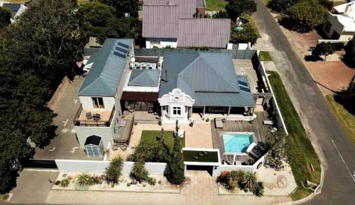 Six-Bedroom House