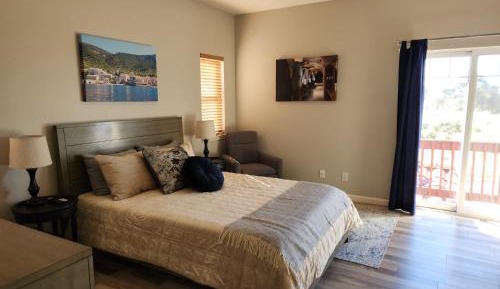 Queen Room with Garden View