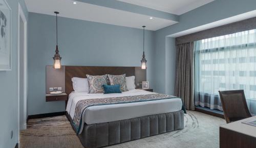 One-Bedroom Premier Suite