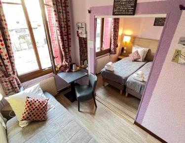Economy Triple Room