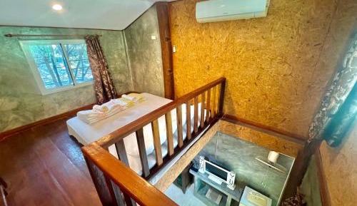 Suite with Lake View
