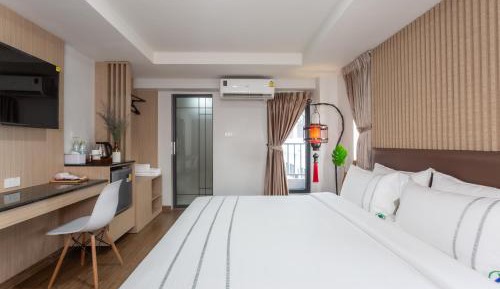 Standard King Room