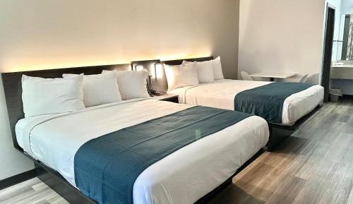 Queen Room with Two Queen Beds - Non-Smoking