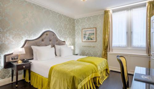 Classic Double Room