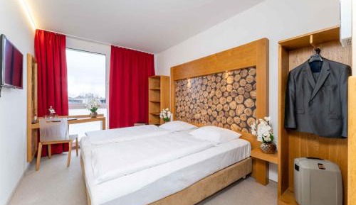 Comfort Twin Room