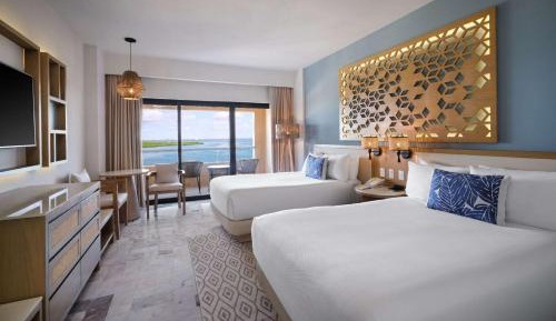 Superior Double Room with Lagoon View - Non-Smoking