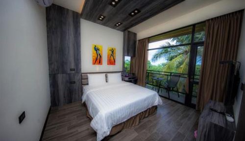Deluxe Double Room with Bath