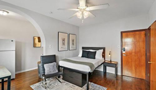 Studio Apartment