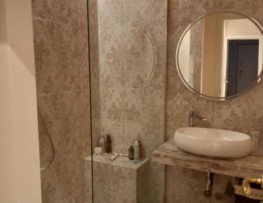 Large Single Room