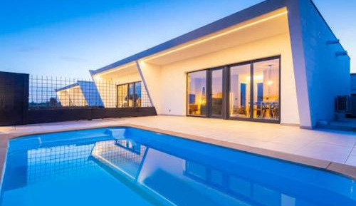 Deluxe Villa