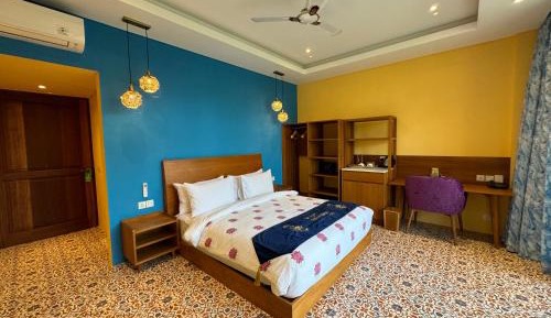 Double Room with Pool View