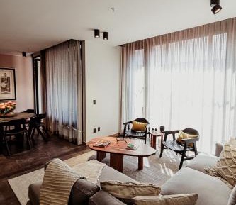 Superior King Suite