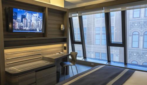 Superior Queen Junior Suite